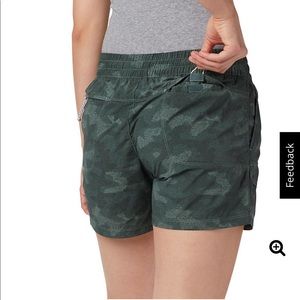 Columbia Silver Ridge Printed Pull on Shorts Med